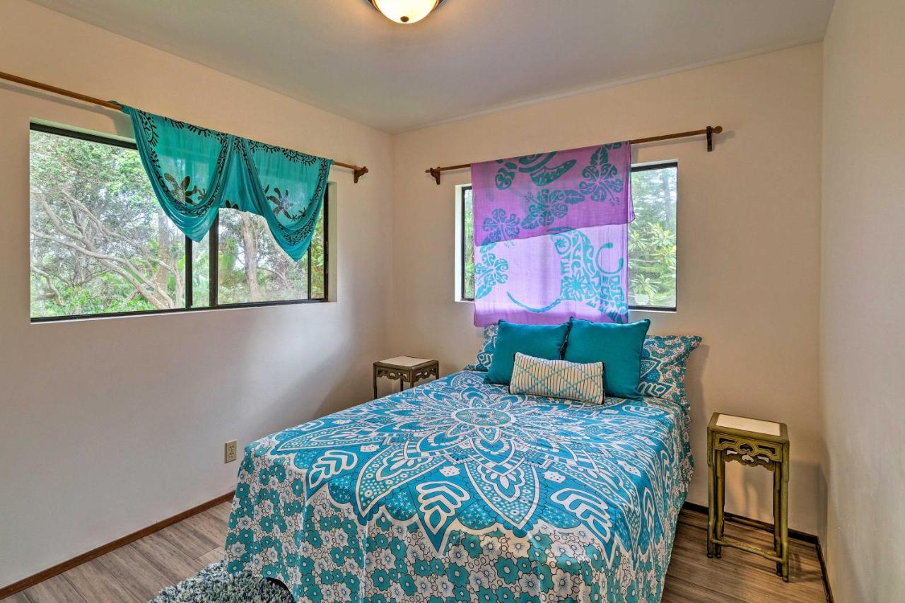 Peaceful Abode With Deck, 13 Mi To Black Sand Beach! Naalehu Exteriör bild