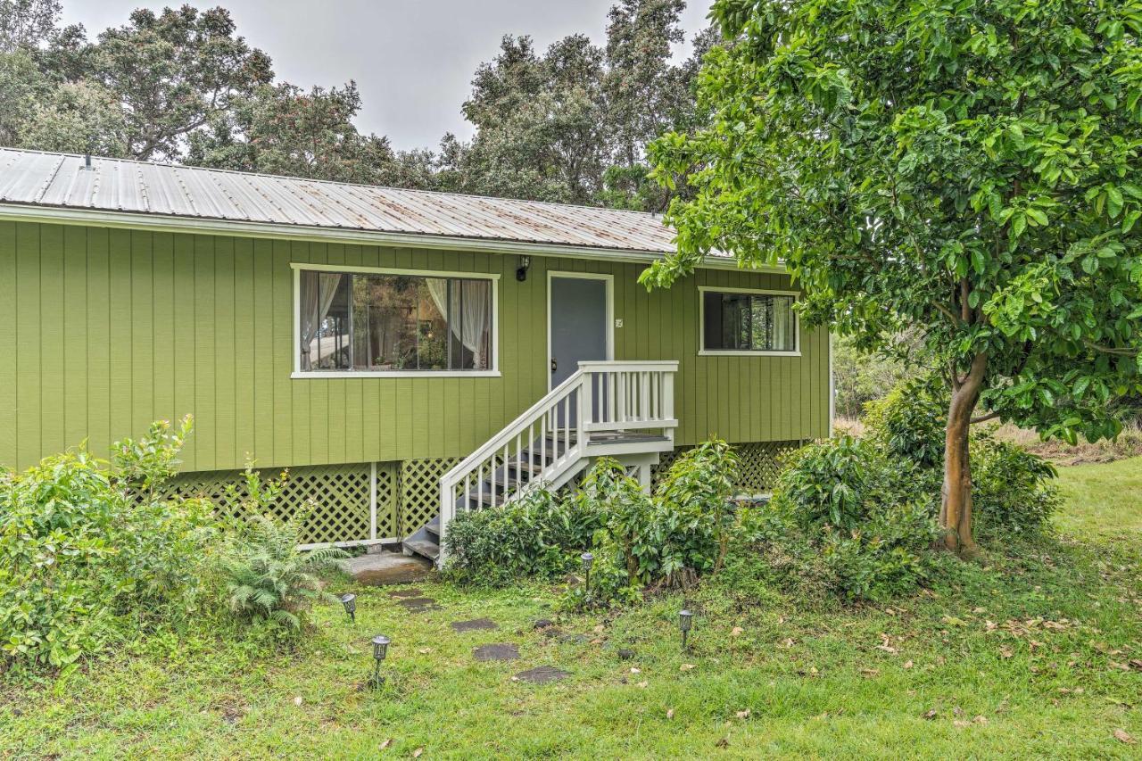 Peaceful Abode With Deck, 13 Mi To Black Sand Beach! Naalehu Exteriör bild